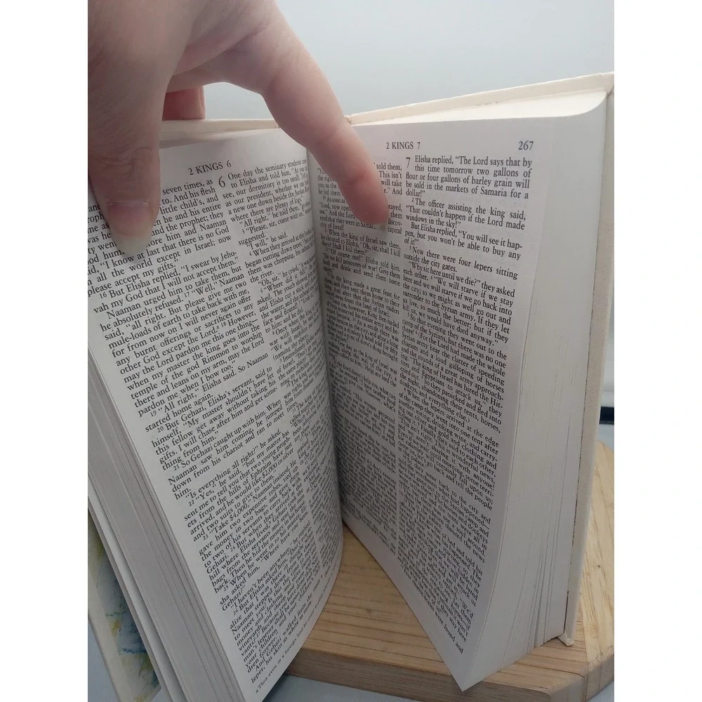 The Catholic Children's Living Bible Tyndale‎